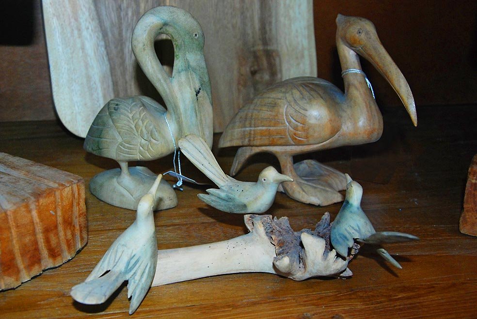 Kerajinan Limbah Kayu Jati