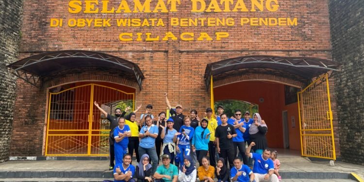 Hotel Dafam Cilacap Bersih–bersih Benteng Pendem dan Senam Sehat Bersama