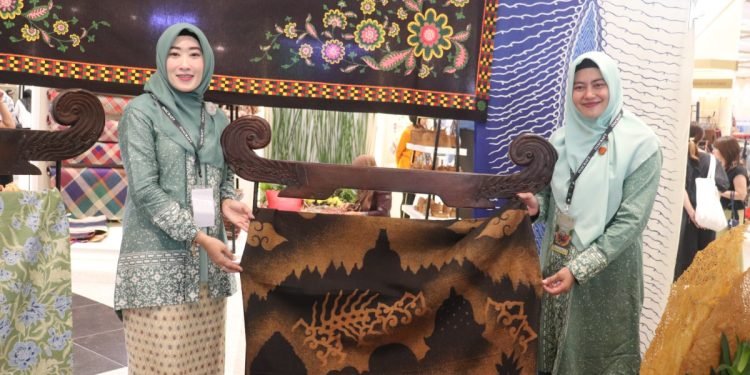 Pemkot Pekalongan ikutkan 35 UKM pada Pameran Inacraft on October 2023