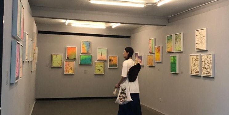 “Scratching Codes,” Kode-Kode Visual Arya Pandjalu di Atas Kanvas