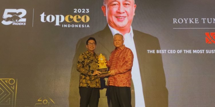 BNI Dapat Penghargaan The Best CEO of The Most Sustainable Bank