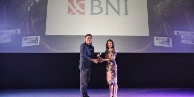 BNI Raih Penghargaan Marketeers OMNI Brand of The Year 2024
