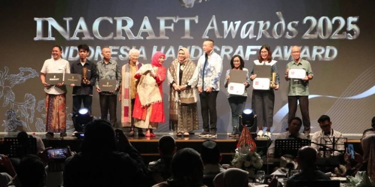 INACRAFT Award 2025 Diberikan Kepada?