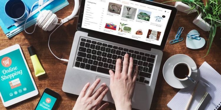 Digitalisasi Sebagai Kunci Transformasi: Mendorong Potensi Kerajinan Indonesia ke Pasar Global