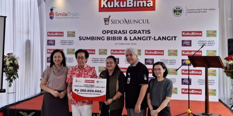 Sido Muncul Gelar Operasi Bibir Sumbing di Lebak