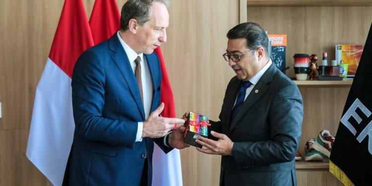 Menteri Ekraf Terima Kunjungan Dubes Prancis