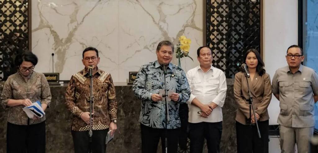 Dongkrak Pariwisata Akhir Tahun, KA, PELNI dan Pesawat Ekonomi Berikan Diskon Harga Tiket