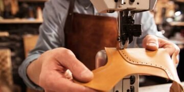 Kemenperin Dorong Penguatan Industri Kulit Melalui Pelatihan Teknik Carving dan Pengembangan IKM Nasional