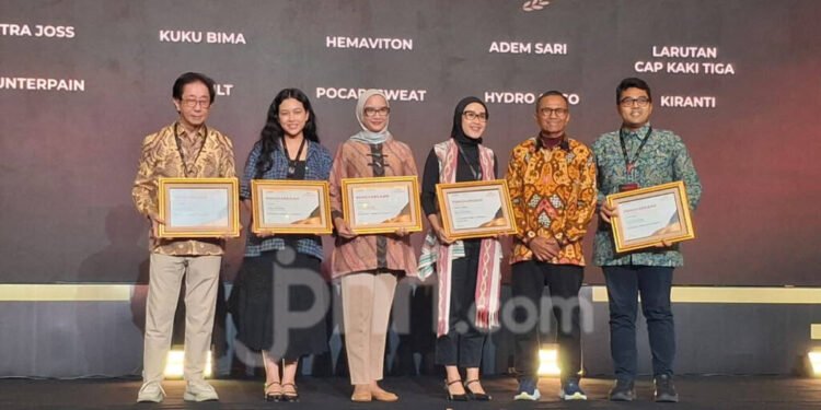 Sido Muncul Raih Anugerah Brand Populer