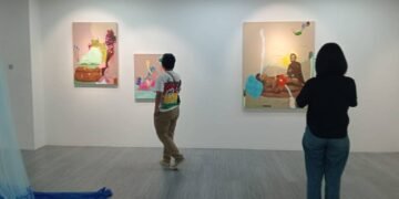 Fragmen Keluarga dalam Pameran Seni Rupa “Ibu, Peluru dan Tepian Biru”