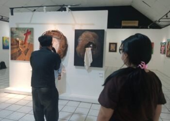 Menafsir Cahaya Iman Melalui Seni