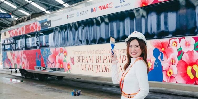 Kolaborasi Ekraf, KAI dan Erika Richardo, Rayakan Hari Kartini Lewat Seni di Kereta