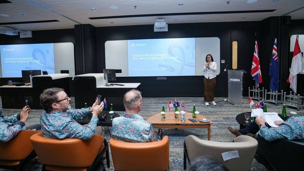 Wamen Ekraf Dorong Kampus Jadi Motor Kewirausahaan Kreatif