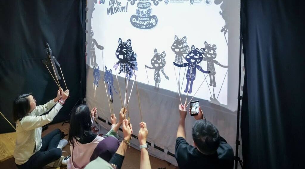 Pertunjukan Aniwayang di Museum Nasional, Wamen Ekraf Soroti Potensi Ekonomi Wayang