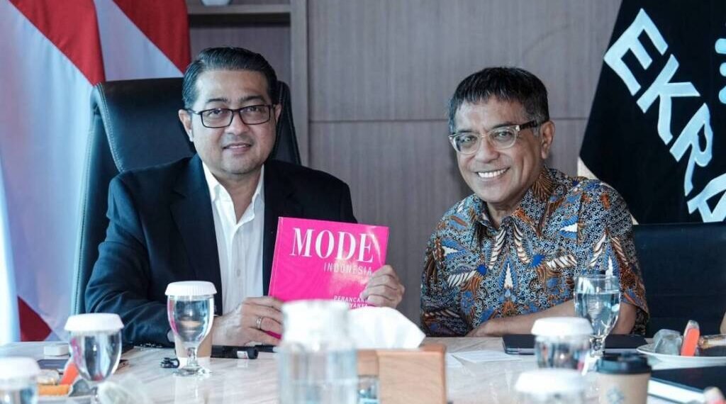 Buku “Mode Indonesia” Disiapkan Jadi Referensi Industri Fesyen Nasional