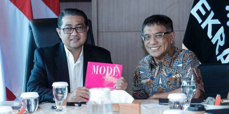 Buku “Mode Indonesia” Disiapkan Jadi Referensi Industri Fesyen Nasional