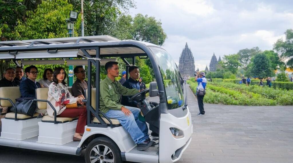 Menjelang Libur Sekolah, Menpar Cek Kesiapan Prambanan dan Stasiun Tugu Yogyakarta