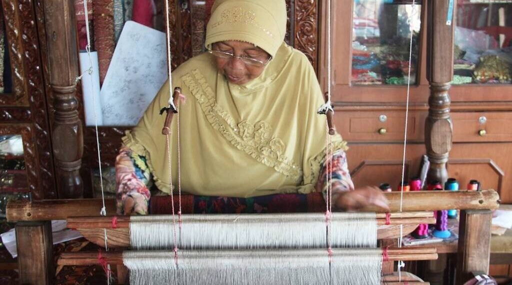 Kemenperin Dorong Tenun Nusantara Menembus Pasar Global Lewat Inovasi dan Diversifikasi Produk