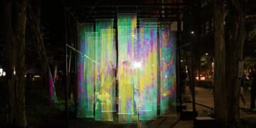 Karya Seniman Indonesia Bersinar di iLight Singapore 2026