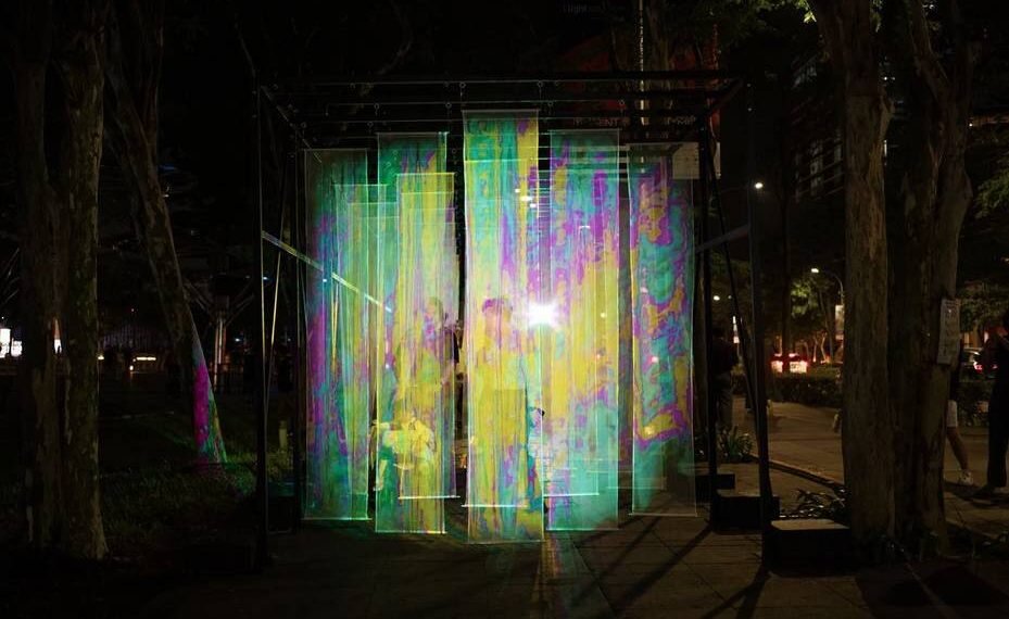 Karya Seniman Indonesia Bersinar di iLight Singapore 2026