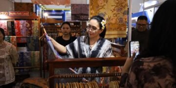 Rieke Diah Pitaloka Sambangi INACRAFT, Siap Dukung UMKM Lewat Promosi Digital dan Pendampingan Hukum
