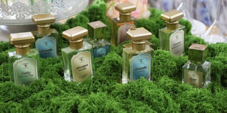 Energia Kenalkan Akademi Parfum di INACRAFT Yogyakarta