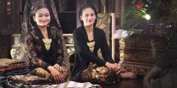 Ekraf Ajak Gen Z Pakai Wastra Indonesia