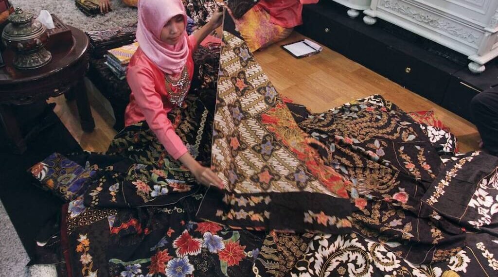 Dorong Pemisahan Wastra dan Tekstil Industri Demi Perlindungan Kain Tradisional