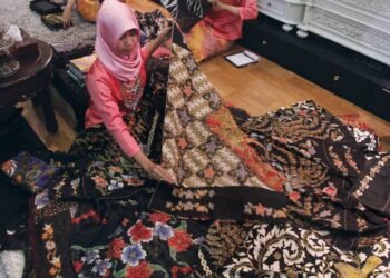 Dorong Pemisahan Wastra dan Tekstil Industri Demi Perlindungan Kain Tradisional