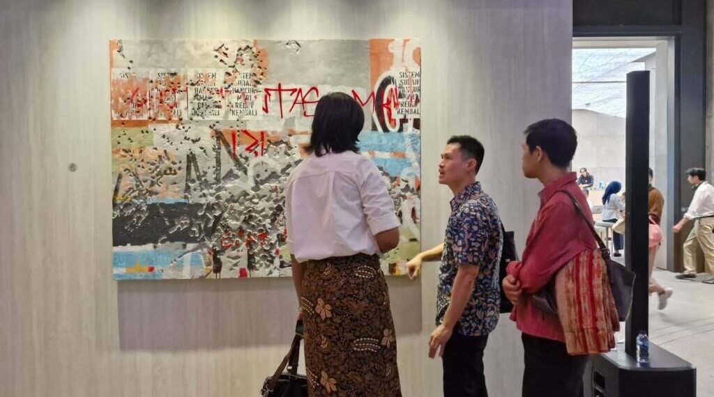 Urban Realism Layers, Jejak Prasejarah dalam Karya Begok Oner dalam 16th UOB Painting of the Year