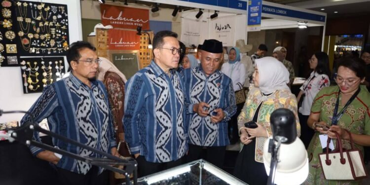 Mendag Budi Santoso Dorong INACRAFT Jadi Pintu Ekspansi Kriya Indonesia ke Pasar Global