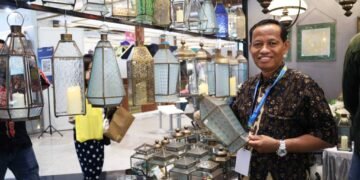 Aneka Karya Glass Andalkan Handmade untuk Menembus Pasar Ekspor