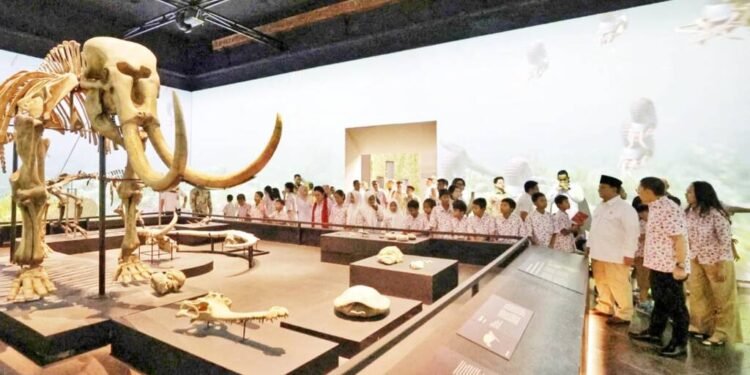 Prabowo Kunjungi Museum Nasional, Dorong Edukasi Sejarah bagi Anak