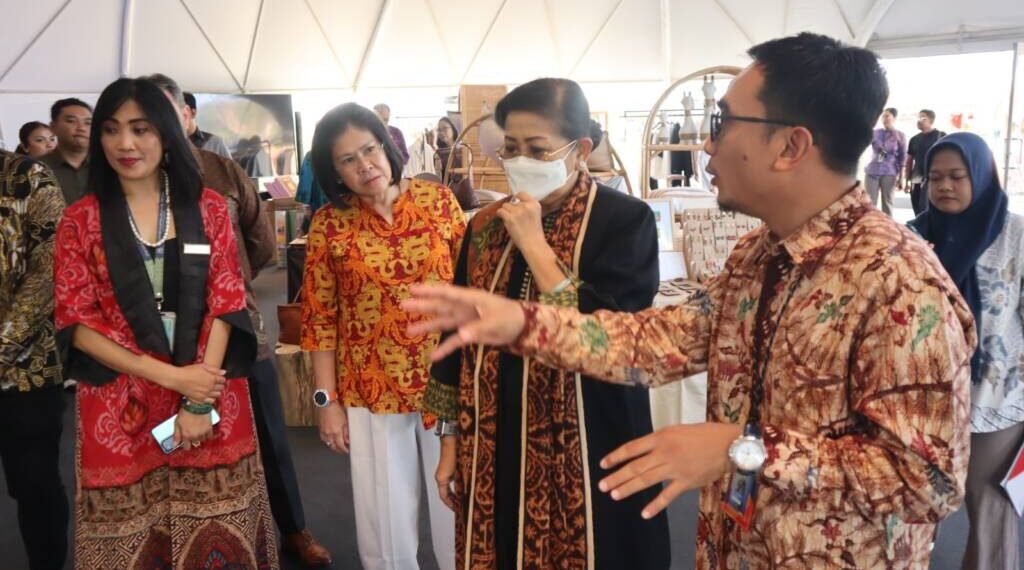 Kemenperin Garap Pasar Wastra Lewat Kolaborasi dengan Industri Perhotelan