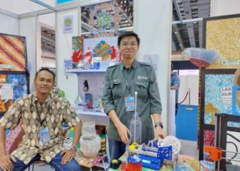 Inovasi Daur Ulang Berbasis Mekatronika, Mahasiswa ATMI Cikarang Olah Plastik Jadi Karya
