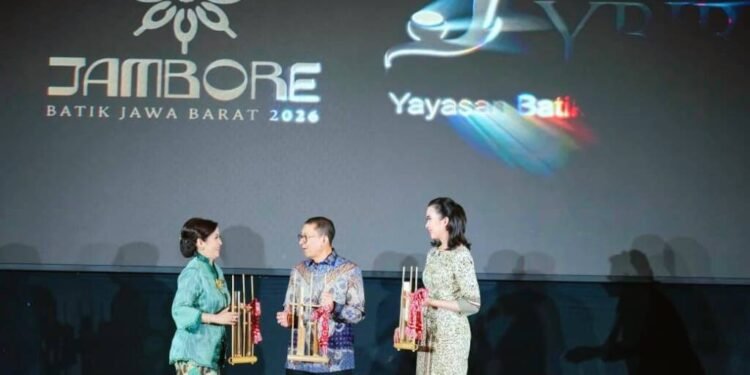 Fadli Zon Dorong Batik Masuk Kurikulum Pendidikan
